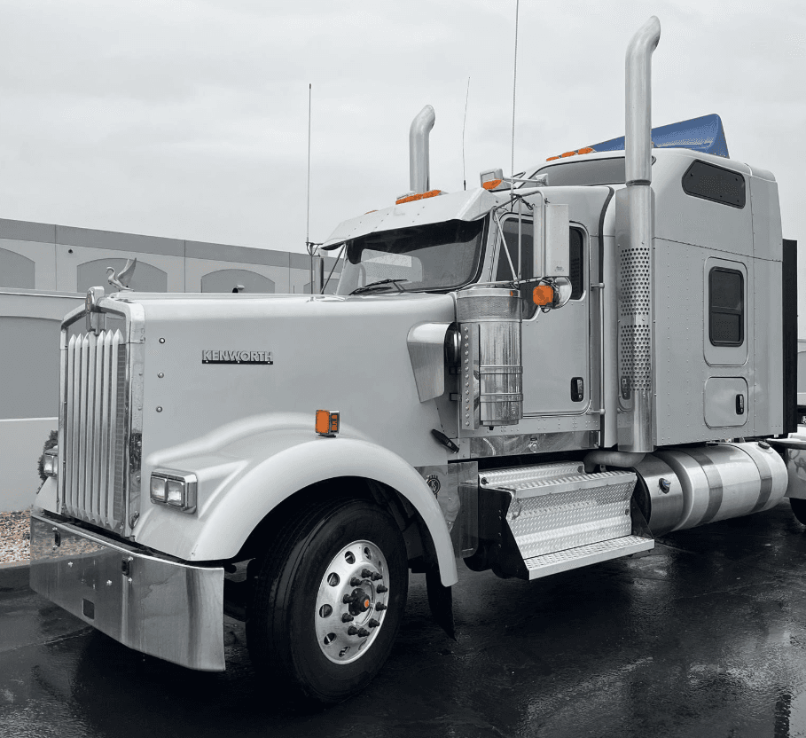 2020 Kenworth W9 Series image 3