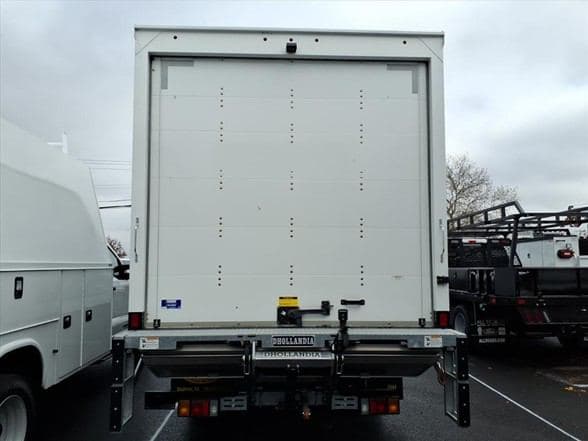 2024 Isuzu 3500 image 4