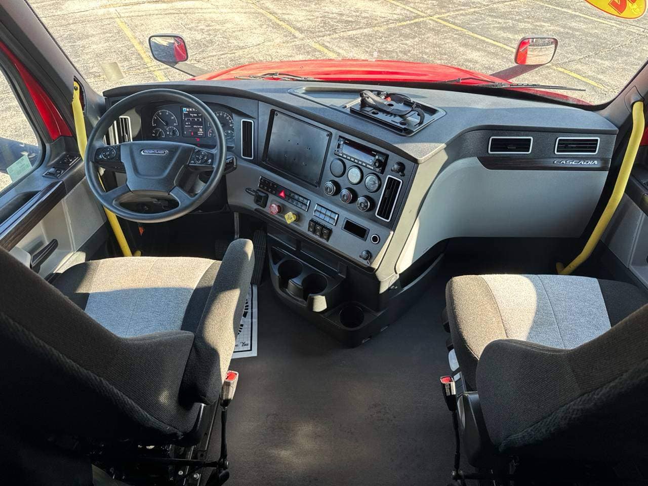2022 Freightliner Cascadia 126 image 12