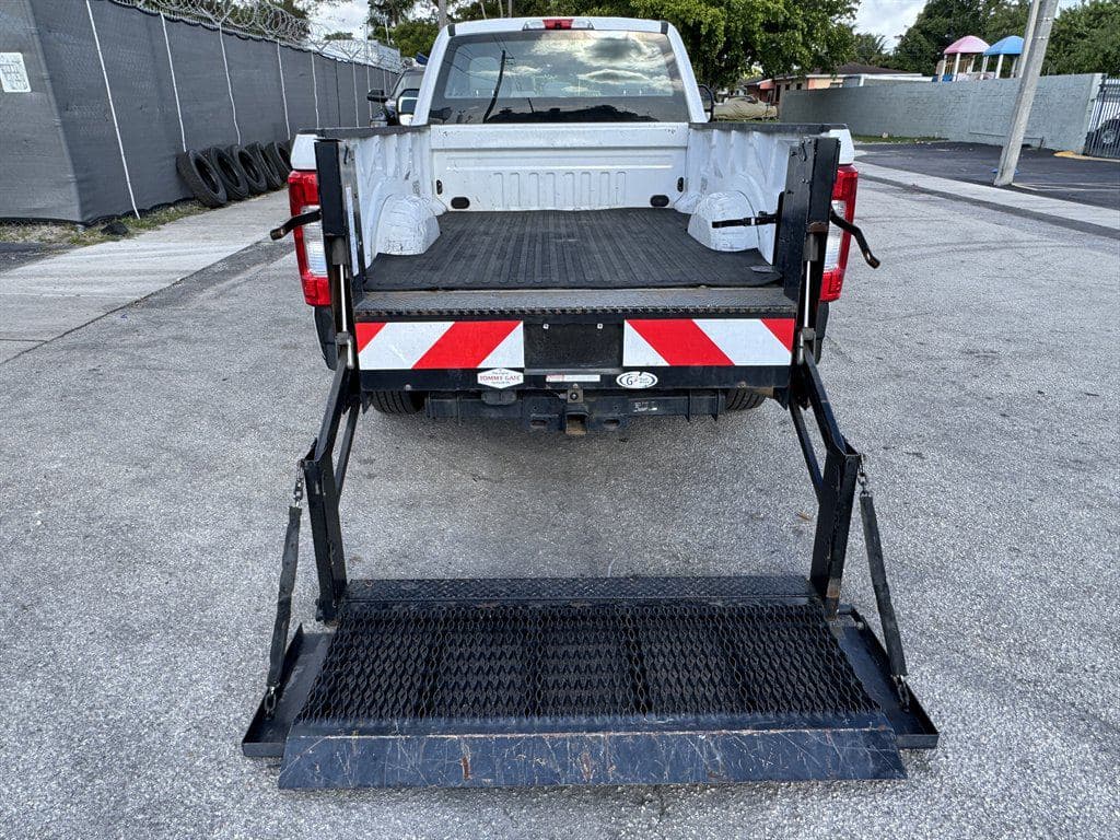 2019 Ford F250sd image 19