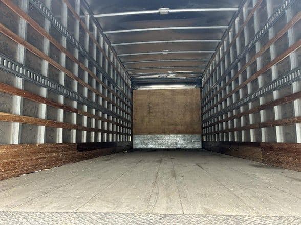 2019 Freightliner BUSINESS CLASS M2 106 image 11