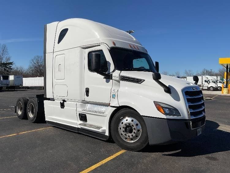 2023 Freightliner Cascadia 126 image 1