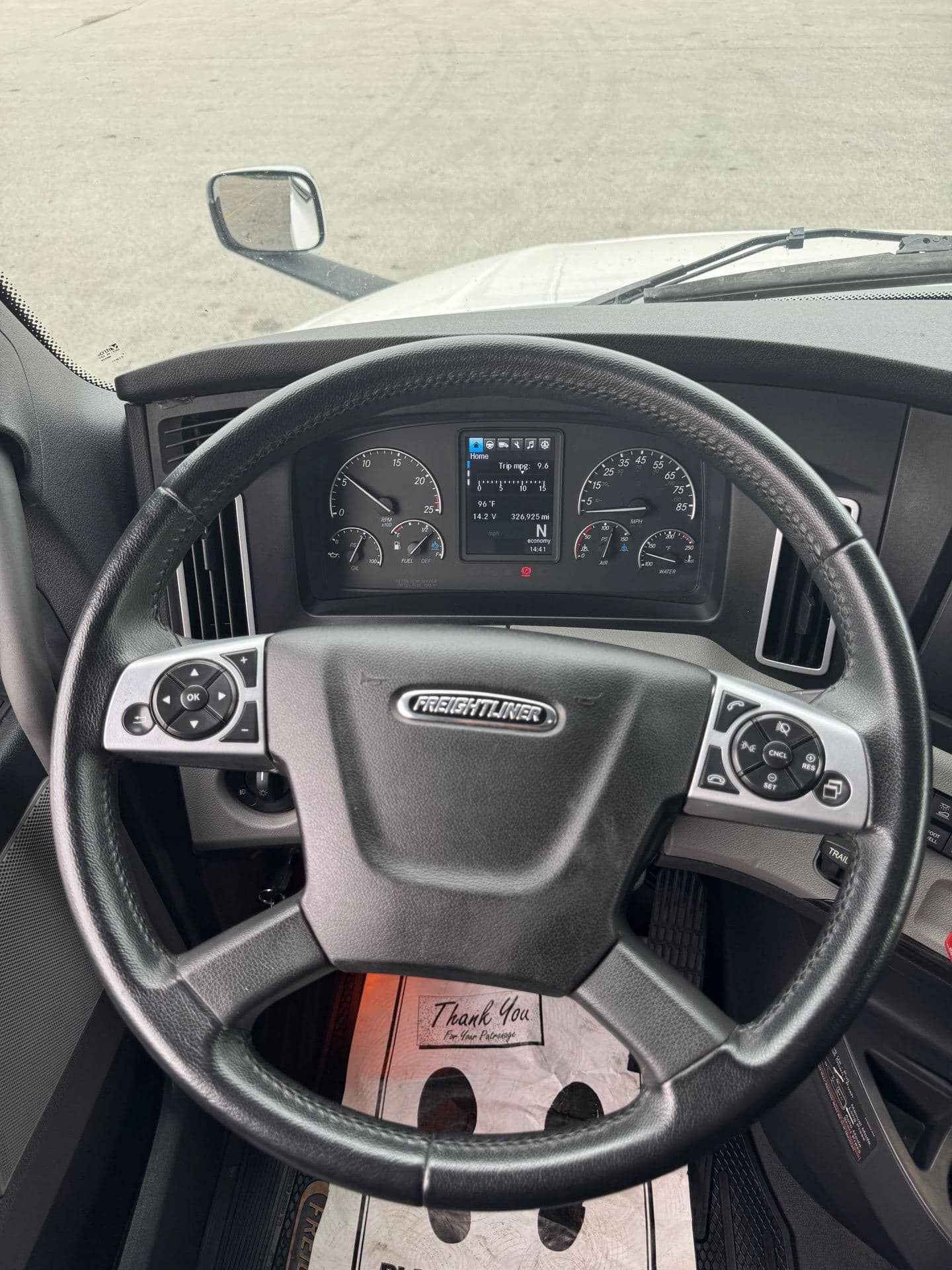 2022 Freightliner Cascadia 126 image 9