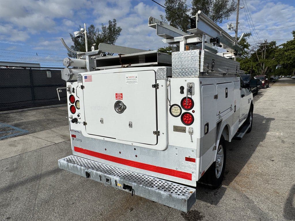 2016 Ram 3500 Tradesman image 13