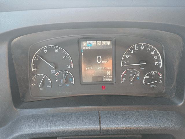 2023 Freightliner Cascadia image 8