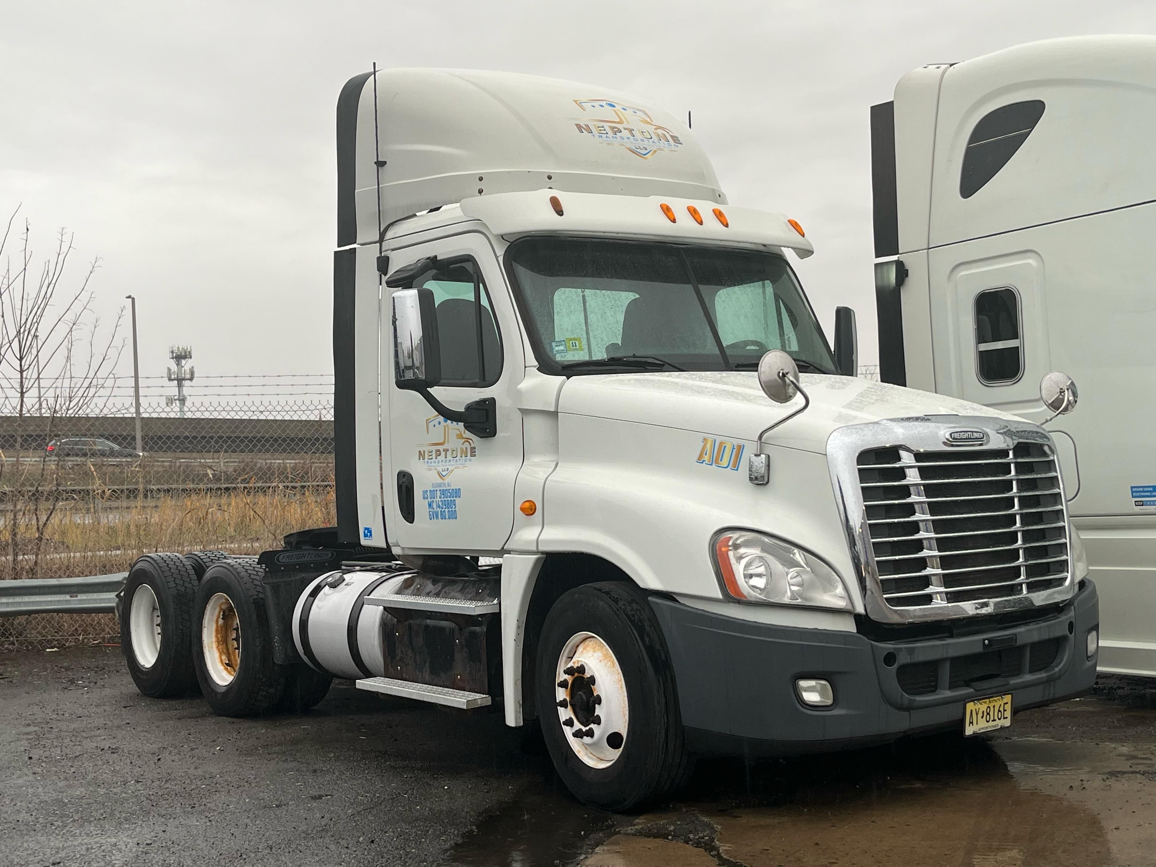 2014 Freightliner Cascadia image 10