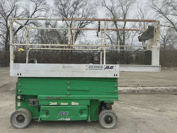 2014 JLG 2630ES image 1