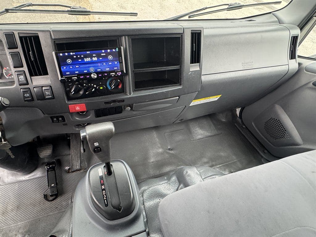 2021 Isuzu NPR XD image 70