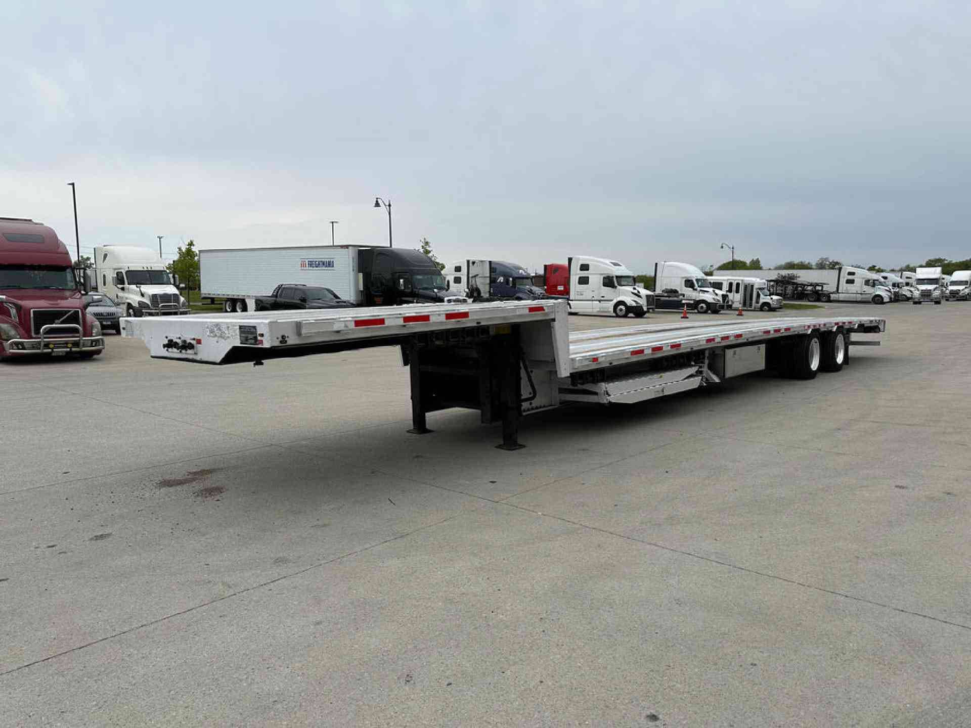 2019 Benson 524A Step Deck image 3