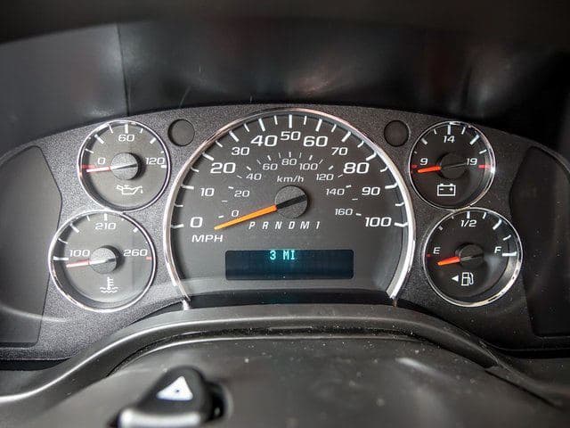 2025 Chevrolet Express 3500 LT  15 Passenger Van image 16