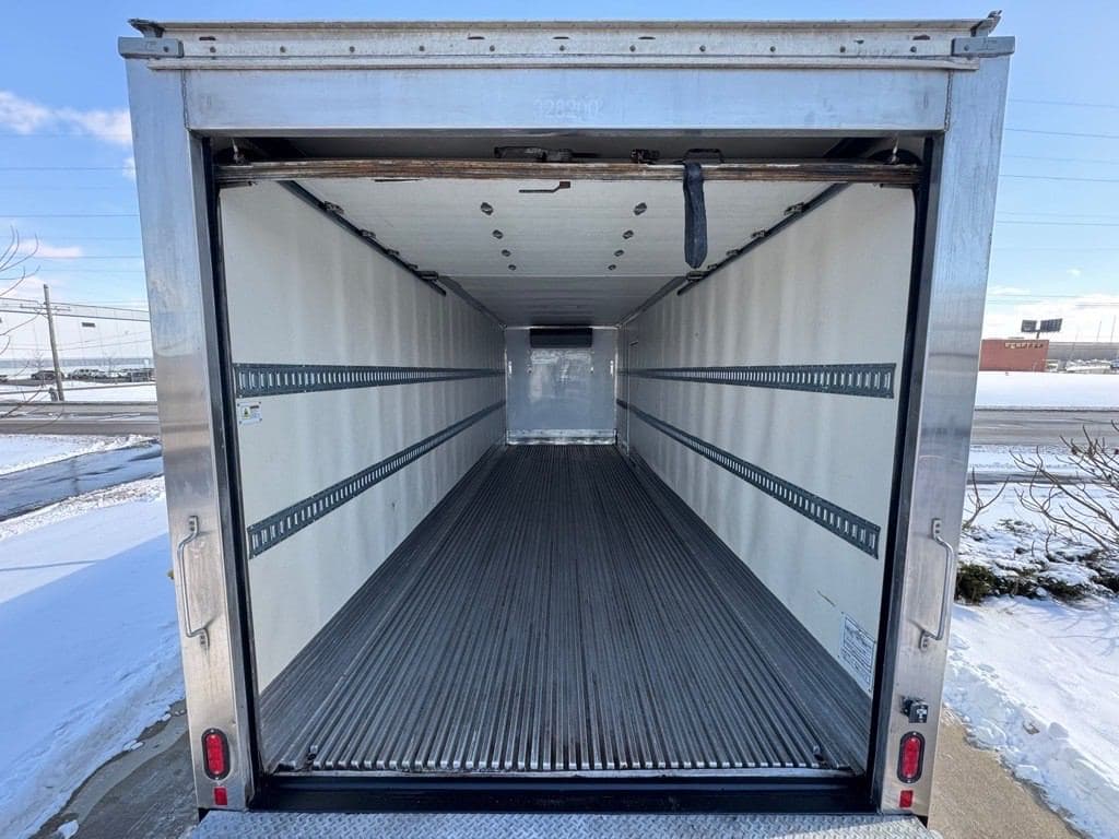 Used 2019 FREIGHTLINER Reefer/Refrigerated Truck, Catering Truck - Food Truck, Beverage Truck - BUSINESS CLASS M2 For Sale image 6