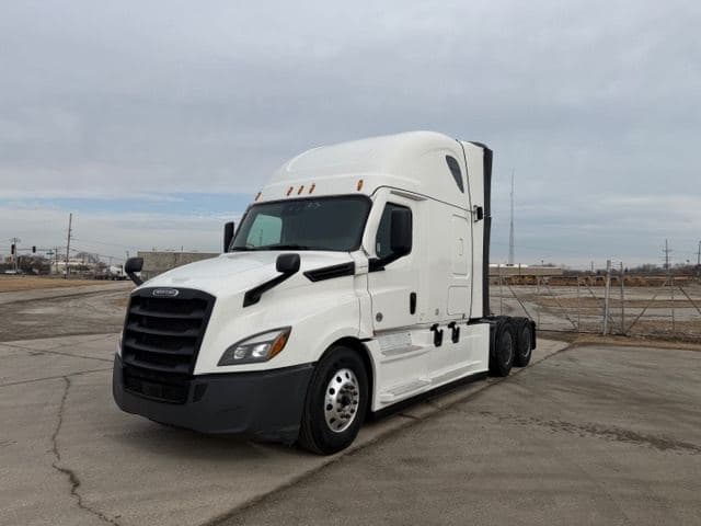 2024 Freightliner Cascadia image 1