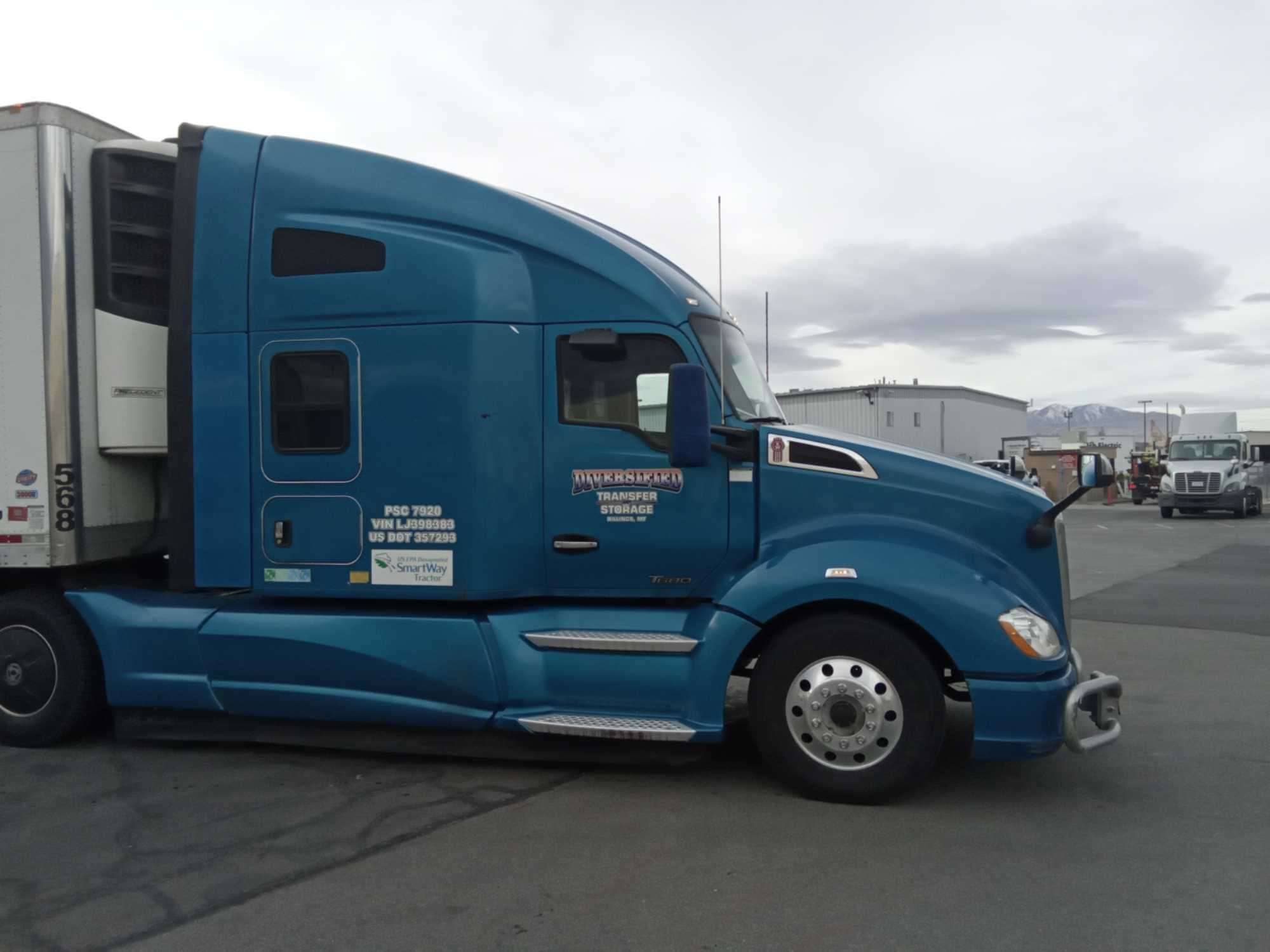 2019 Kenworth T680 image 3
