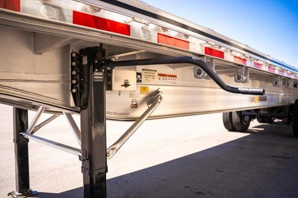 2025 Mac Trailer Mfg 1650 Cft image 6