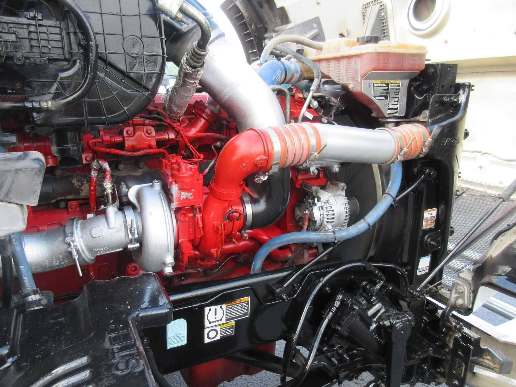2019 Peterbilt 567 image 11