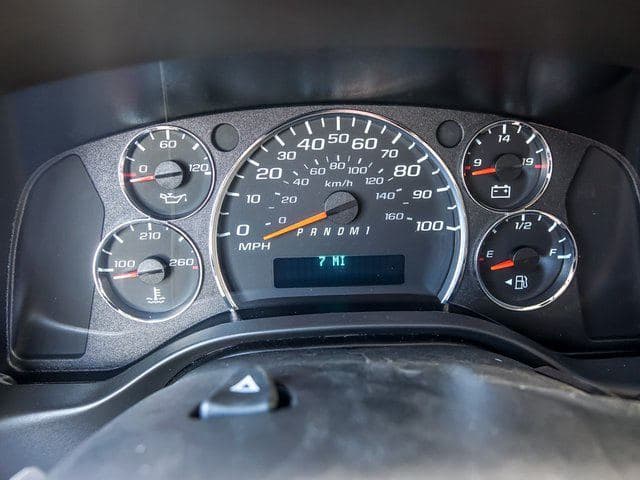 2025 Chevrolet Express 2500 Work Van Cargo image 10