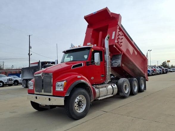 2026 Kenworth T880S image 11