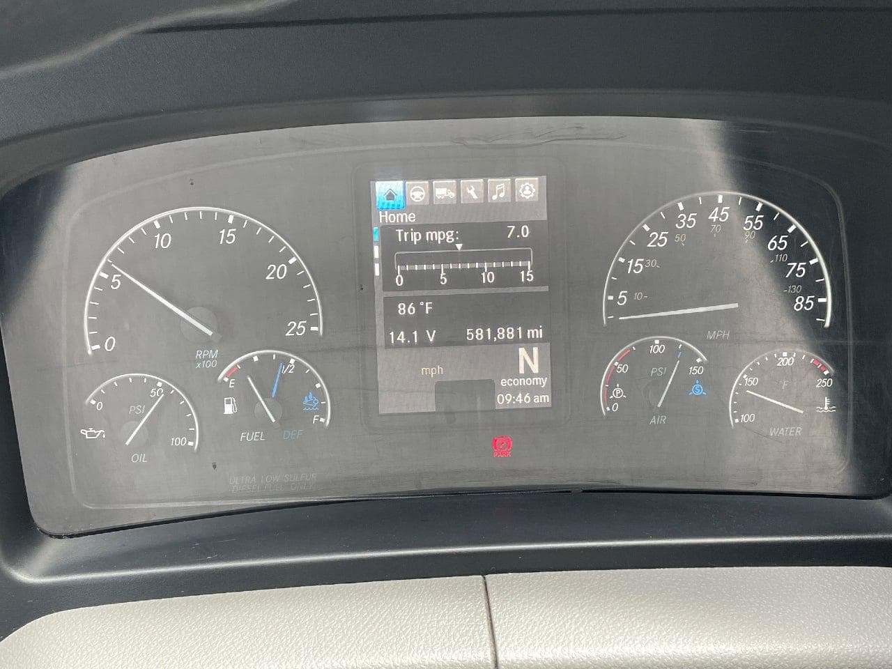 2019 Freightliner Cascadia 126 image 21