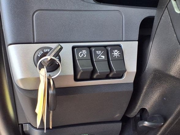 2025 Kenworth T880 image 28