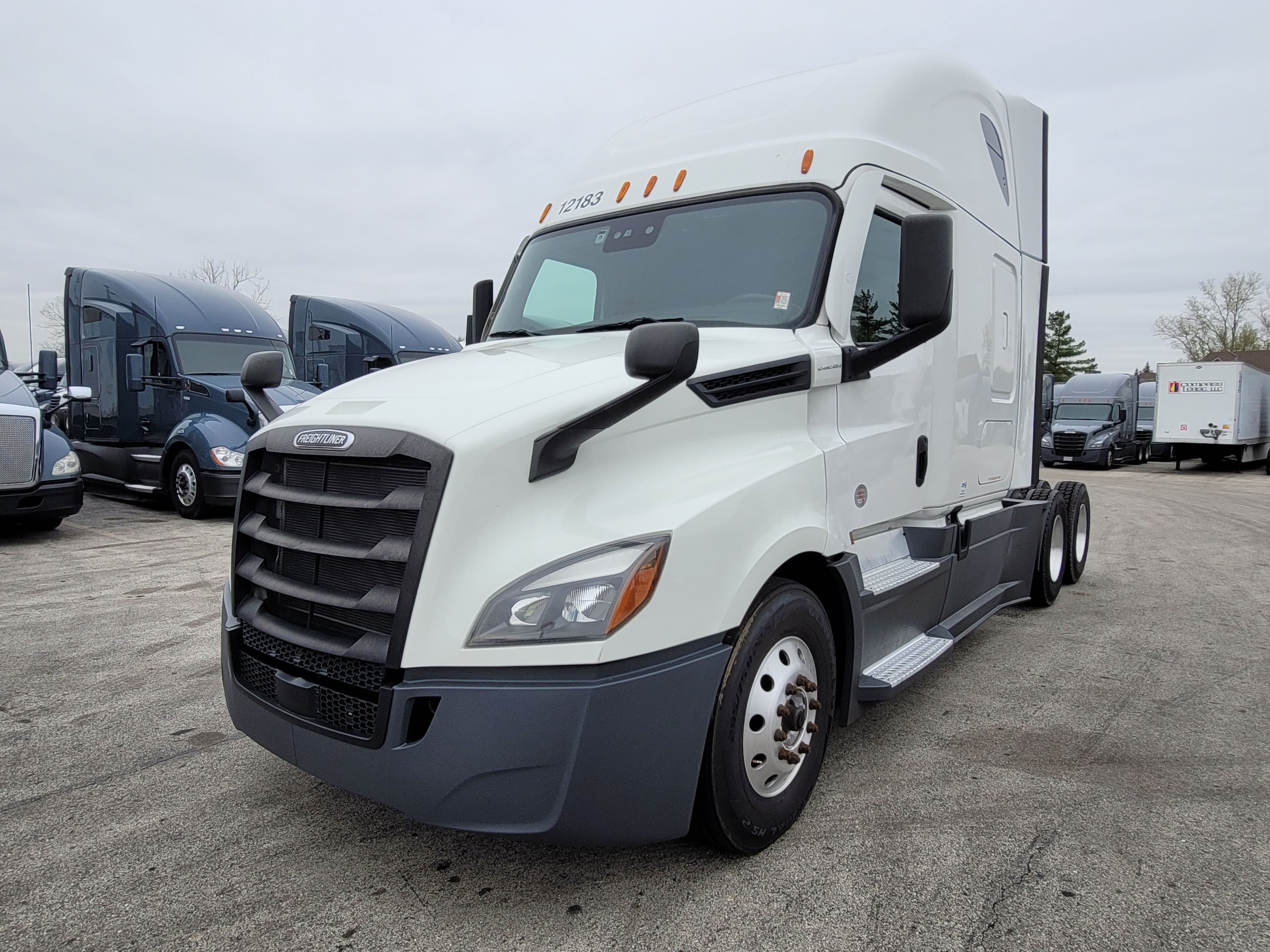 2022 Freightliner Cascadia 126 image 1