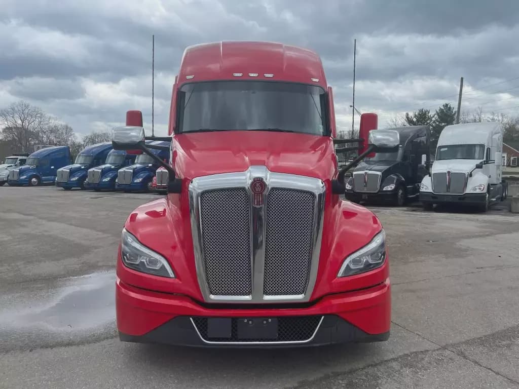 2022 Kenworth T680 image 3