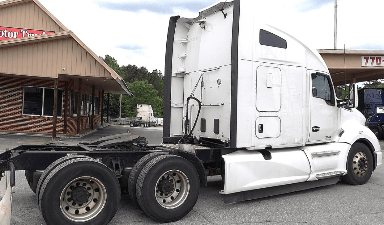 2020 Kenworth T680 image 4