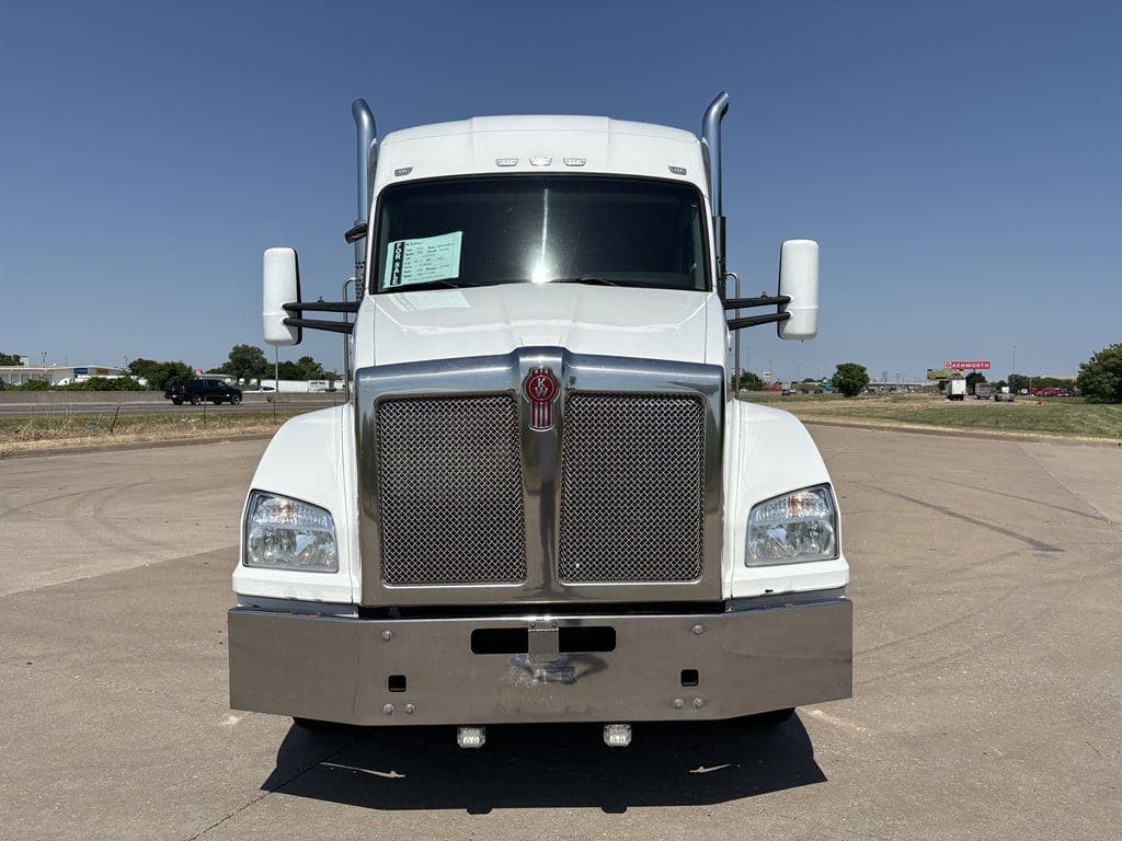 Used 2020 KENWORTH T880 image 8