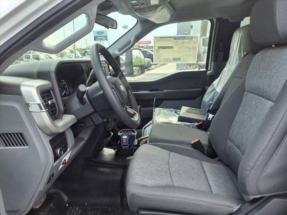 2026 Ford F550 SD XL image 10