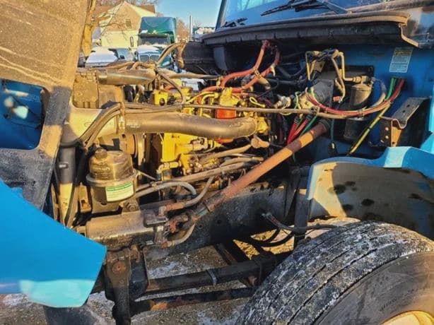 2003 FREIGHTLINER FL70 image 22