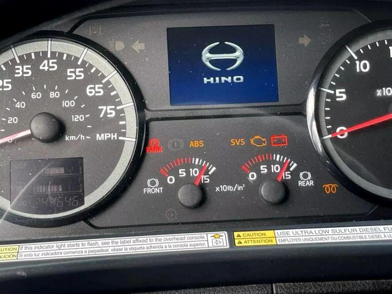 2018 Hino 338 image 15