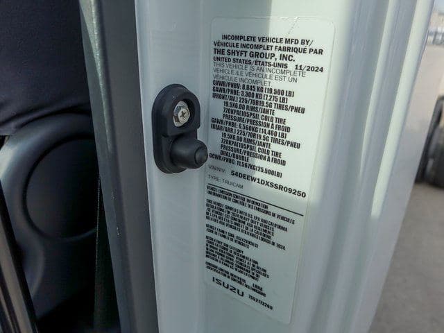 2025 Chevrolet 5500 XG LCF Gas Base image 13