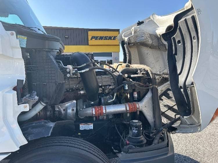 2021 Freightliner Cascadia image 4