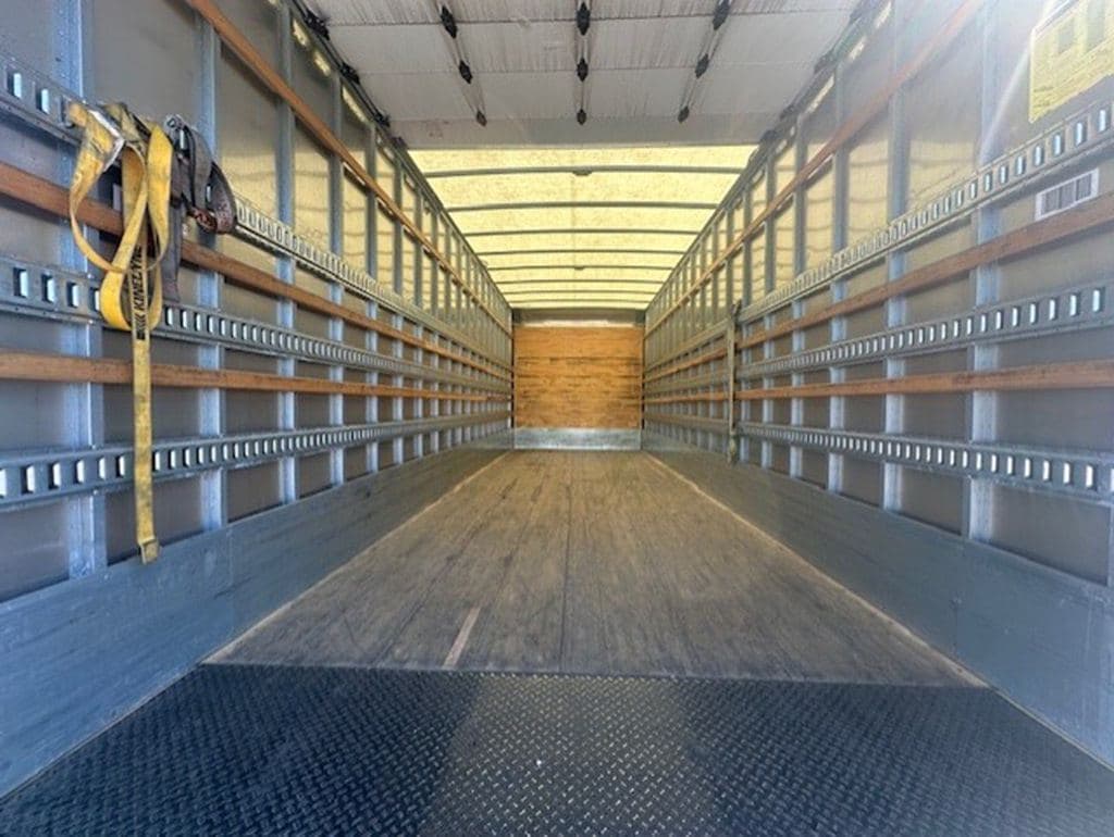 Used 2022 KENWORTH T270 image 16