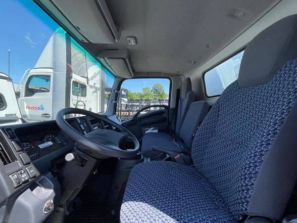 2024 Isuzu NPR HD image 24