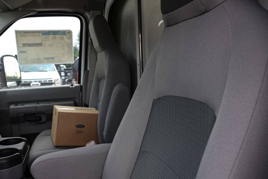 2026 Ford E-350SD Base Box Van image 24