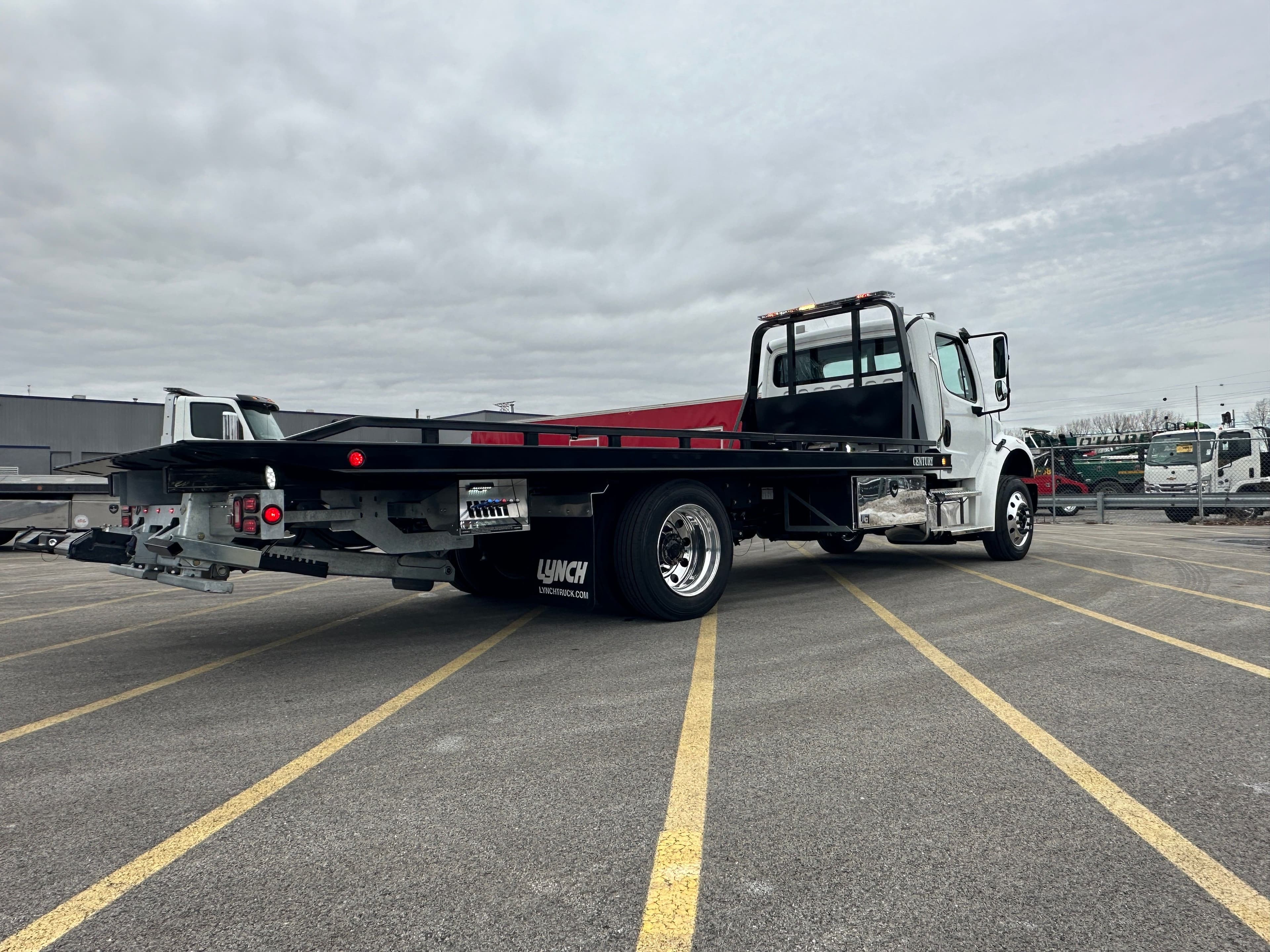 2025 Freightliner M2 106 Medium Duty CENTURY 21.5' STEEL CARRIER  (SK#: 6109C) image 5