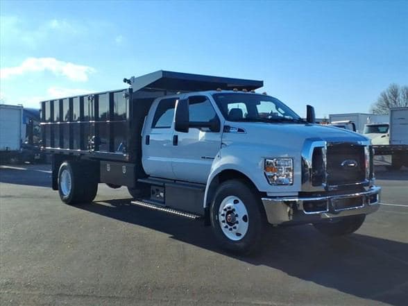 2026 Ford F750 SD image 1