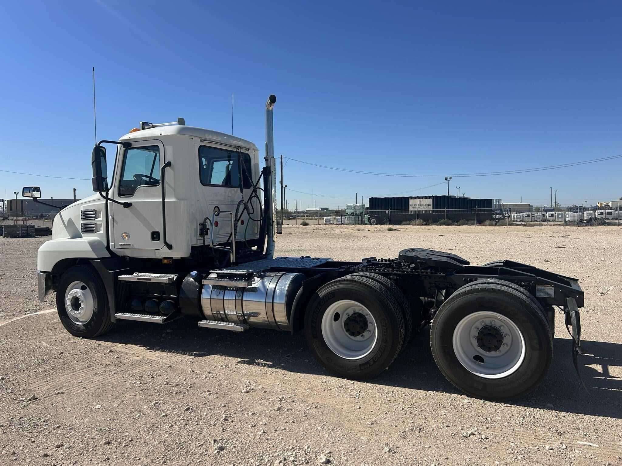 Used 2020 MACK ANTHEM Conventional - Day Cab in Odessa, TX image 6