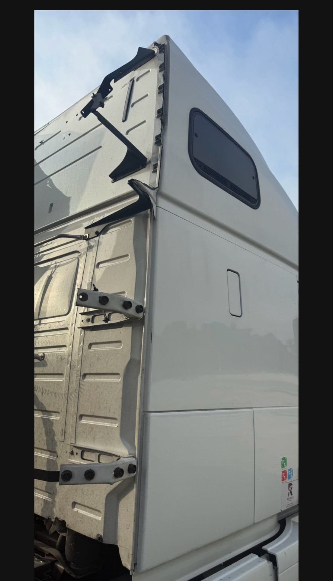 Sleeper Trucks image 6