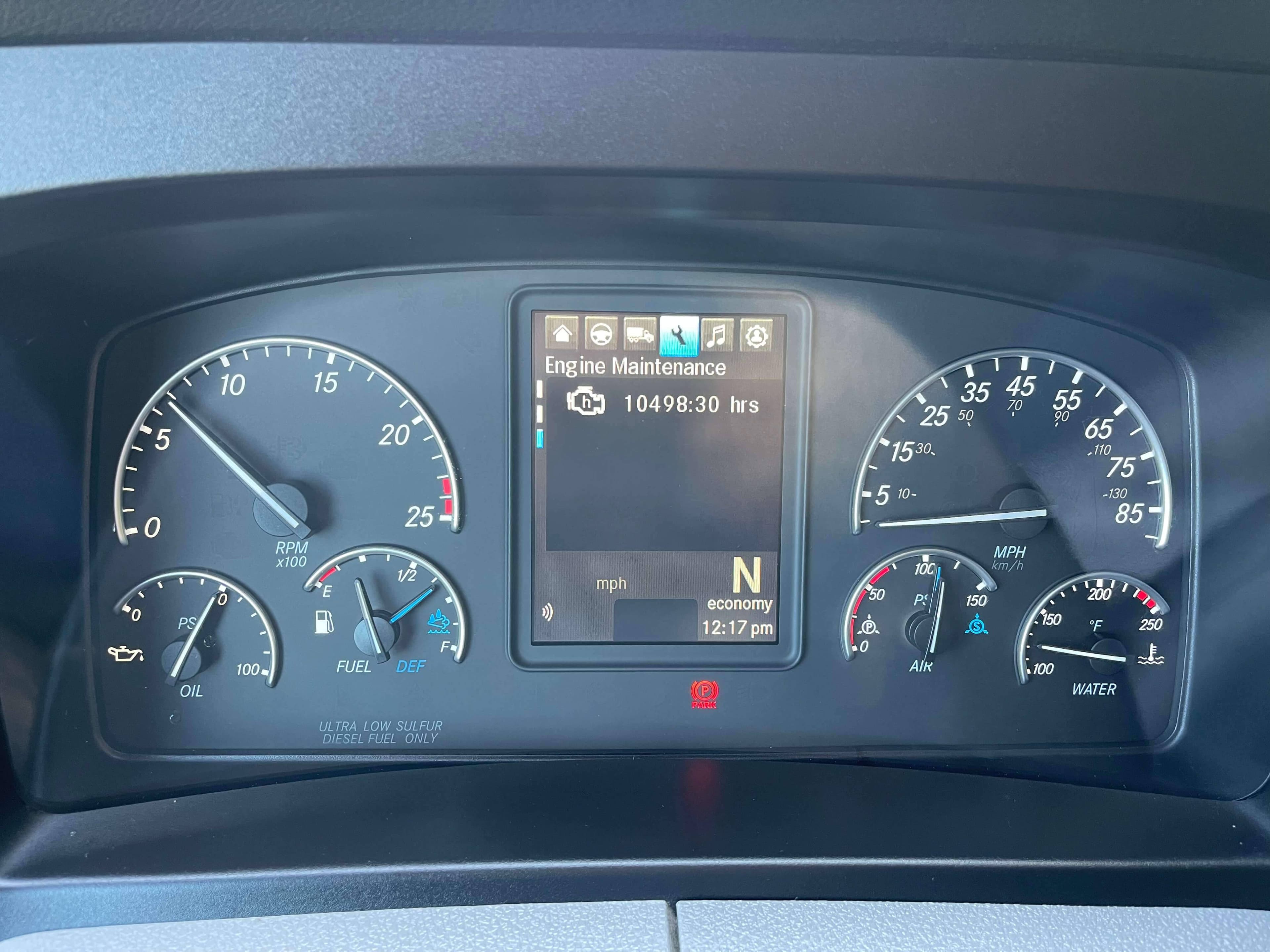 2022 Freightliner Cascadia 126 image 14