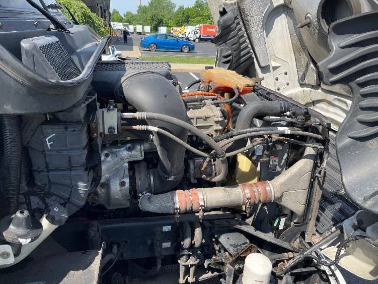 2018 Freightliner Cascadia image 3