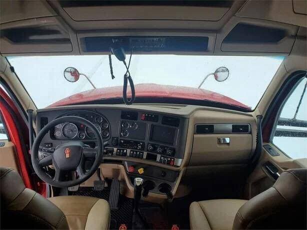 2019 KENWORTH T880 image 17