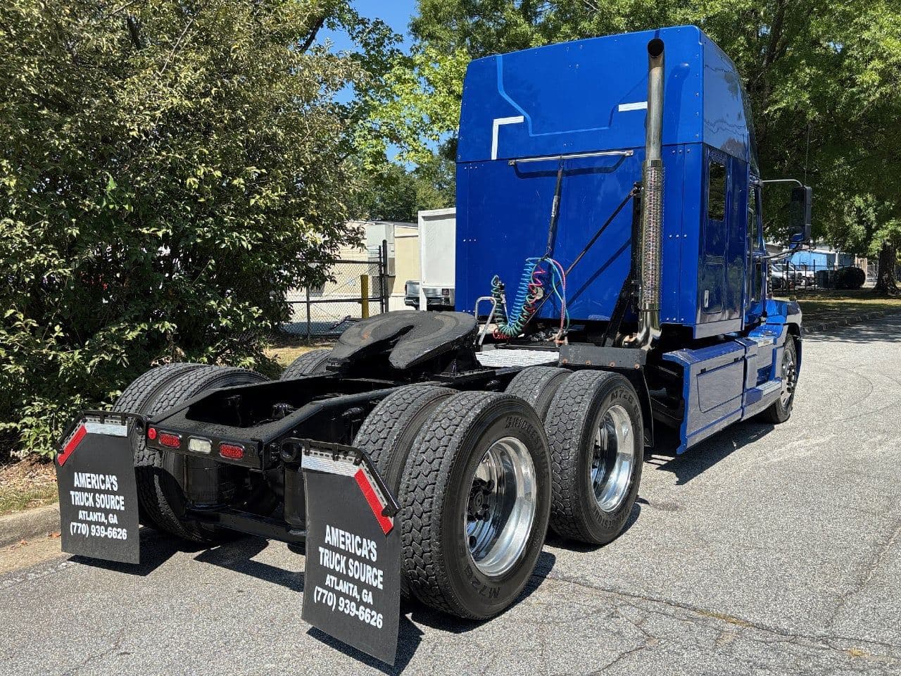 2019 Mack Anthem image 9