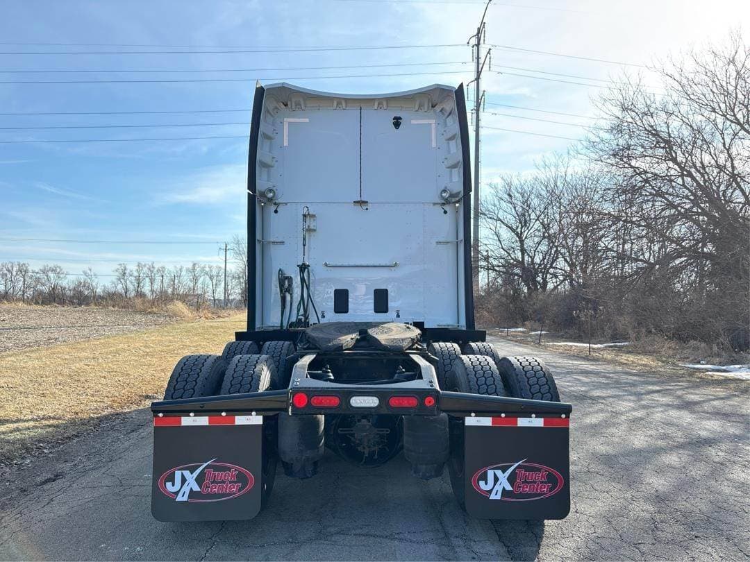 2021 Peterbilt 579 image 5