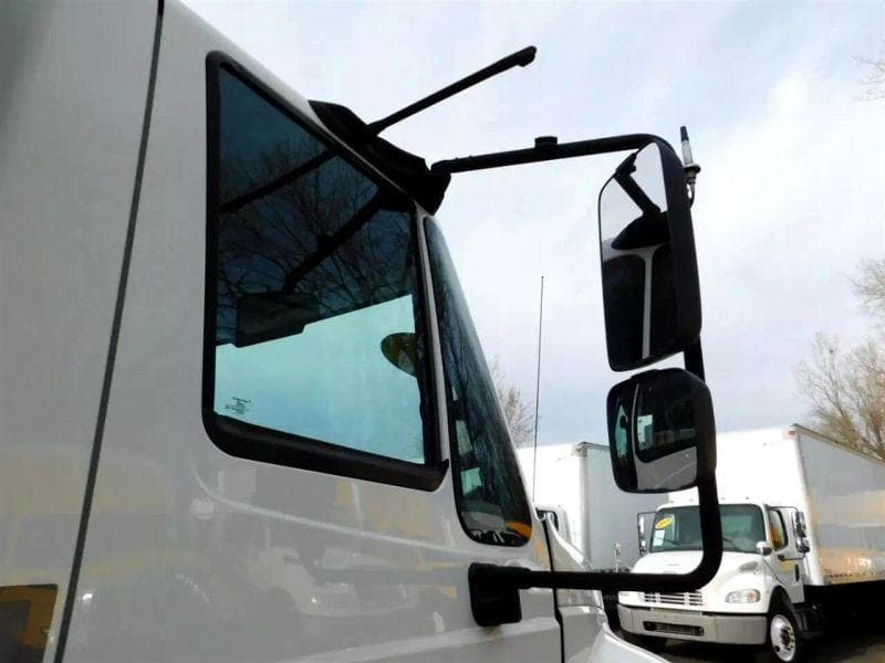 2018 International 4300 image 26