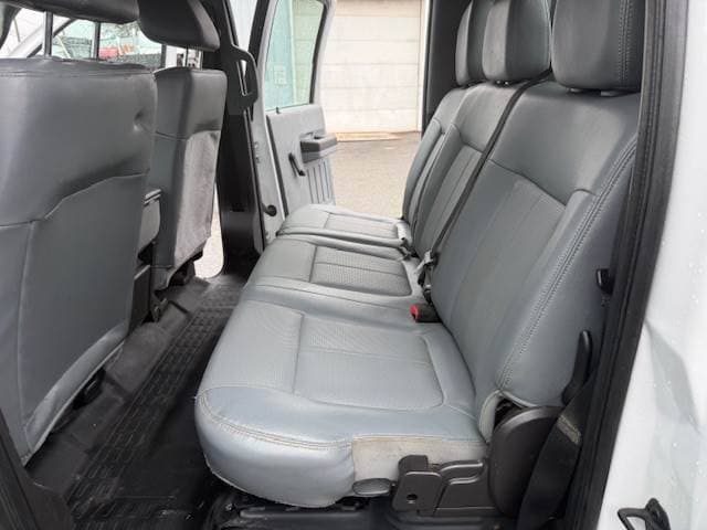2016 Ford F-450 image 15