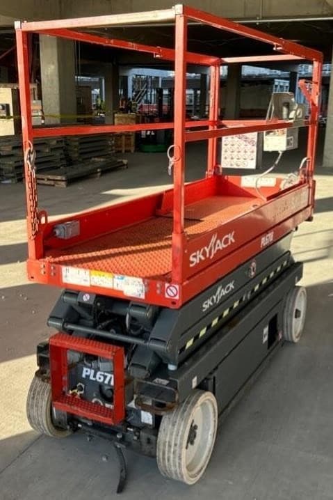 2016 SKYJACK SJIII3220 PL6718 image 2