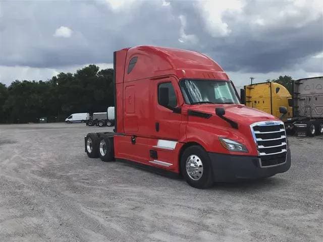 2022 Freightliner Cascadia image 1