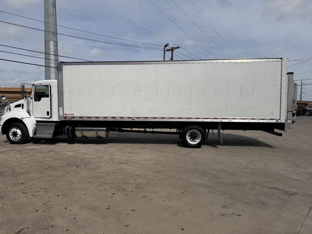 Used 2023 KENWORTH T270 image 15