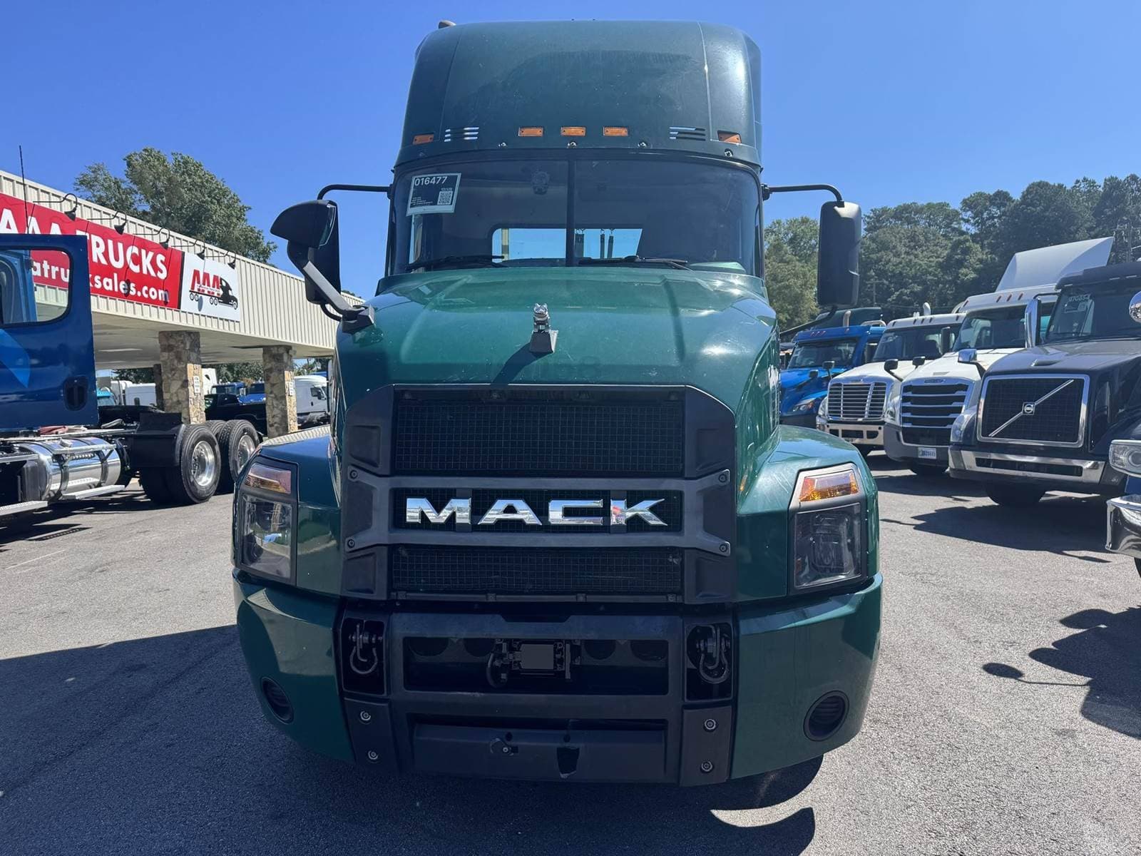 2020 Mack Anthem 64T Sleeper Semi Truck - MP8 415HP image 15